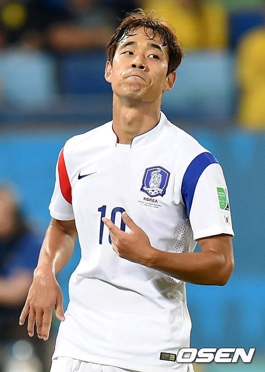 박주영(축구선수/왓포드FC)
영국 BBC가 대한민국 축구 대표팀의 공격수 박주영(왓포드)에 대해 혹평했다.