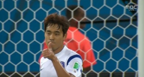 박주영(축구선수/왓포드FC)
영국 BBC가 대한민국 축구 대표팀의 공격수 박주영(왓포드)에 대해 혹평했다.