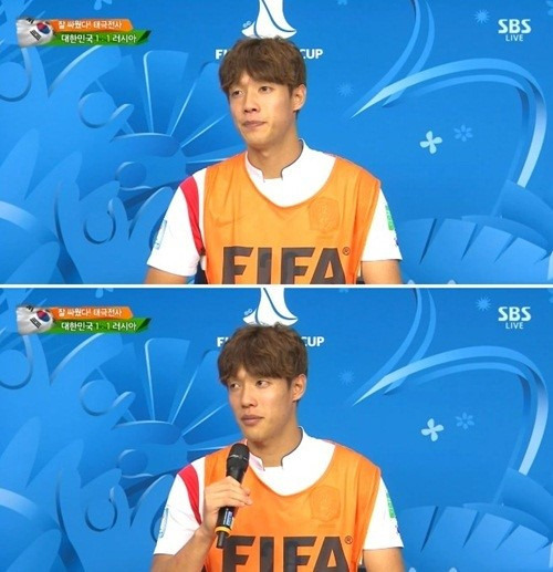 홍정호(축구선수/FC아우크스부르크수비수)
한국 축구대표팀 홍정호가 인터뷰 도중 독특한 말버릇이 포착돼 눈길을 모은다.