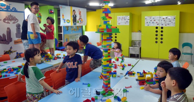 우리 아이의 미래 꿈을 위한 개성교육, 헤럴드 드림빅 프로젝트가 회차를 거듭하면서 인기를 얻고 있다.
헤럴드 드림빅 프로젝트 3번째 행사는 오는 6월22일 서울 관악구 서울대 후문 인근(낙성대 공원 건너편)에 자리한 서울영어마을 관악캠프서 열린다.