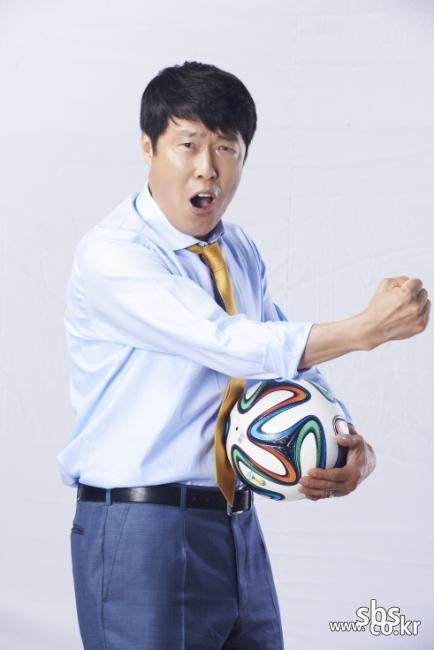 차범근(스포츠해설가/전축구감독)
차범근 해설위원이 2014년 브라질월드컵을 끝으로 SBS와의 계약이 만료된다. 차 위원은 지난 2001년 MBC와의 공식계약을 통해 해설위원으로 첫 발을 디딘 이후, 13년 만에 중계석에서 내려올 것으로 보인다.