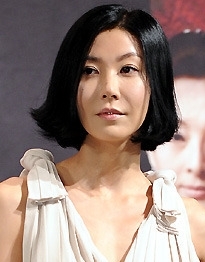 성현아(탤런트/미스코리아)
성매매 혐의로 벌금형을 구형 받은 배우 성현아와 별거 중인 남편에 누리꾼들의 관심이 모아지고 있다.
