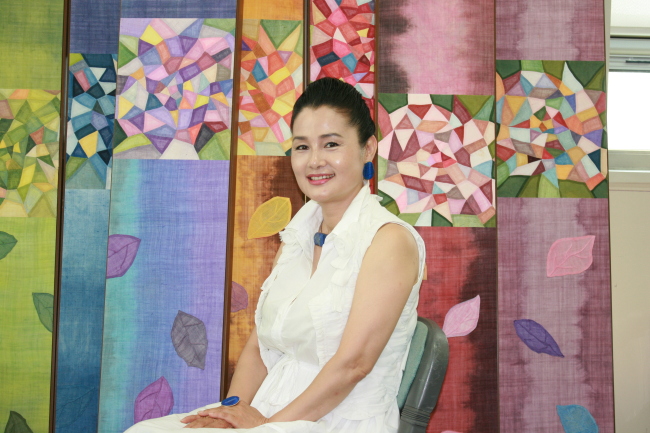 Choi Ae-ja, adjunct professor of Korean Traditional Costume at Konkuk University Graduate School of Design.   Media Inside