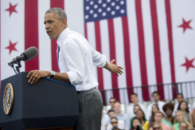 U.S. President Barack Obama speaks at the Georgetown Waterfront Park in Washington, D.C., Tuesday.   Bloomberg