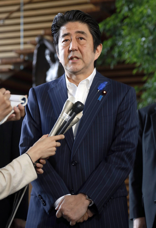 Japanese P.M. Shinzo Abe   AP-Yonhap