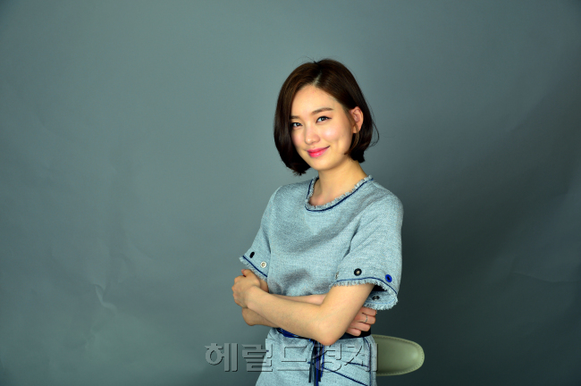 탤런트 황선희<br /><br />윤병찬기자/yoon4698@heraldcorp.com
탤런트 황선희
윤병찬기자/yoon4698@heraldcorp.com