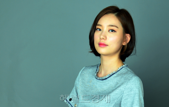 탤런트 황선희<br /><br />윤병찬기자/yoon4698@heraldcorp.com
탤런트 황선희
윤병찬기자/yoon4698@heraldcorp.com