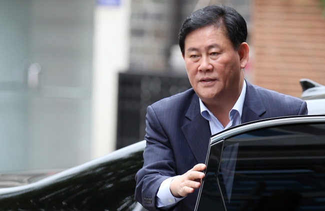 Finance Minister nominee Choi Kyung-hwan    (Yonhap)