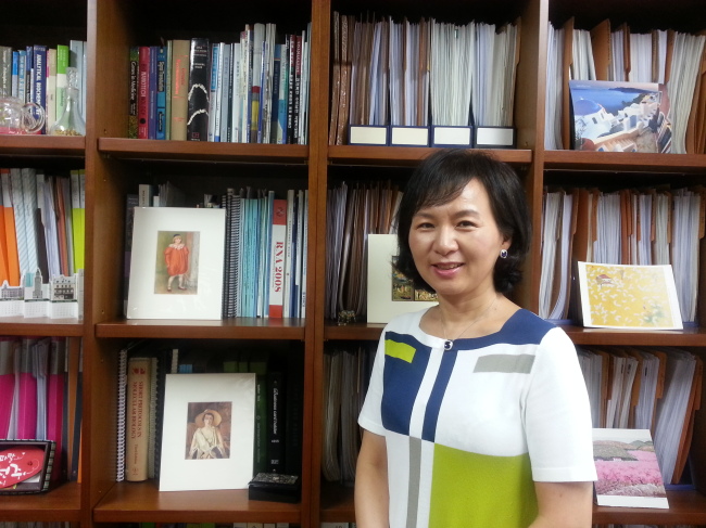 Jeong Sun-joo, a molecular biology professor at Dankook University