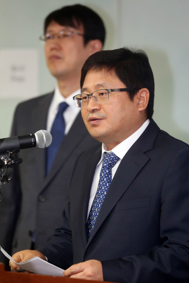 Pantech CEO Lee Jun-woo.   Yonhap