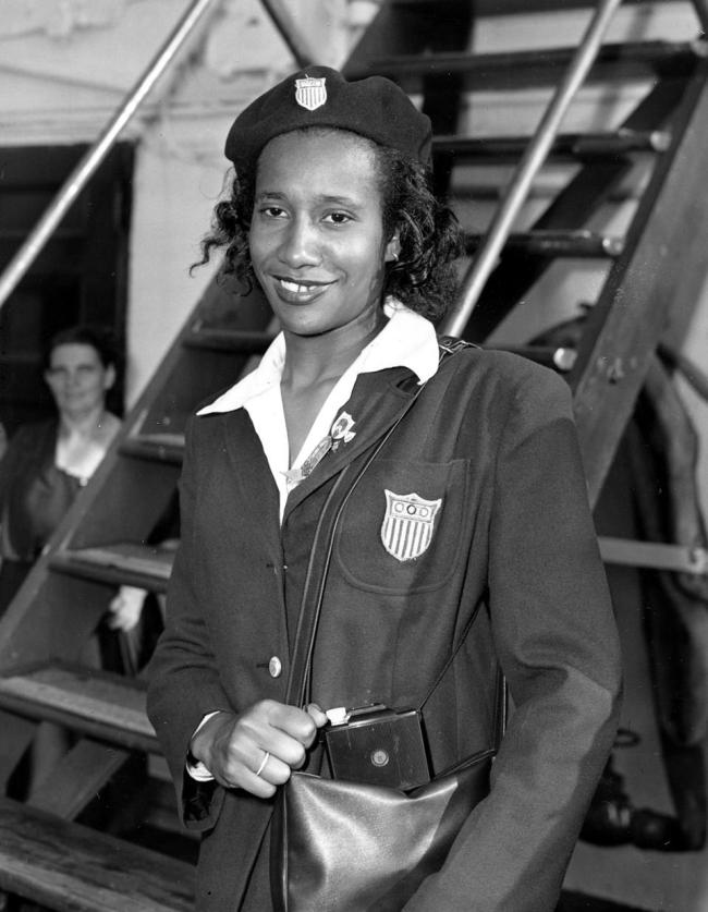 Alice Coachman Davis.   AP
The first black woman to win an Olympic gold medal, Alice Coachman Davis, died early Monday in south Georgia. She was 90.
Davis’ death was confirmed by her daughter, Evelyn Jones.
Davis won Olympic gold in the high jump at the 1948 games in London with an American and Olympic record of 1.68 meters, according to USA Track and Field, the American governing body of the sport. Davis was inducted to the USA Track and Field Hall of fame in 1975, and was inducted to the U.S. Olympic Hall of Fame in 2004.