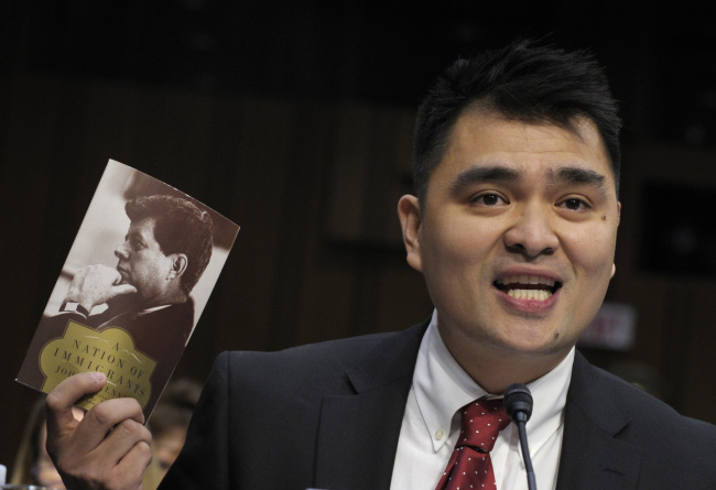 Pulitzer Prize-winning journalist Jose Antonio Vargas.   AP-Yonhap