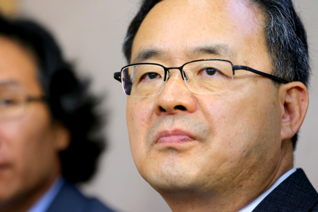 Technical director Lee Yong-soo   Yonhap