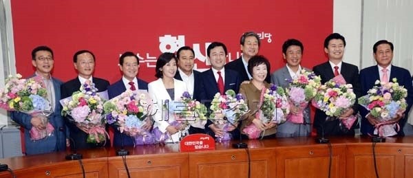 <포토>  7.30재보궐선거 당선자들과 함께한  김무성.이완구
