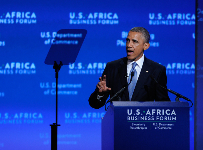U.S. President Barack Obama speaks during the business forum of the U.S.-Africa Summit in Washington, D.C., Tuesday.    Xinhua-Yonhap