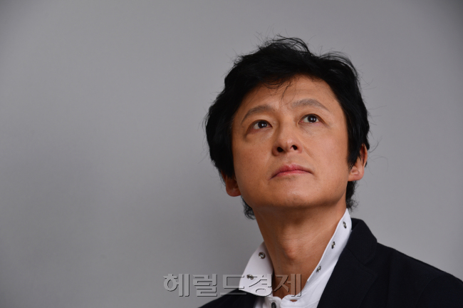 피아니스트 양방언 인터뷰<br /><br />윤병찬기자/yoon4698@heraldcorp.com
피아니스트 양방언 인터뷰
윤병찬기자/yoon4698@heraldcorp.com