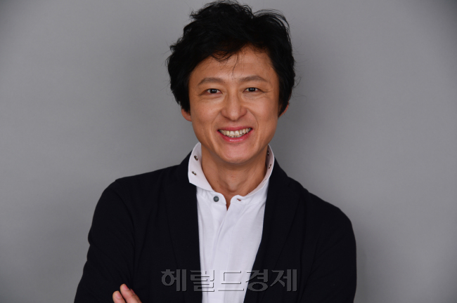 피아니스트 양방언 인터뷰<br /><br />윤병찬기자/yoon4698@heraldcorp.com
피아니스트 양방언 인터뷰
윤병찬기자/yoon4698@heraldcorp.com
