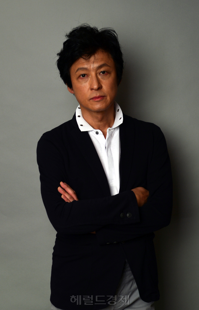 피아니스트 양방언 인터뷰<br /><br />윤병찬기자/yoon4698@heraldcorp.com
피아니스트 양방언 인터뷰
윤병찬기자/yoon4698@heraldcorp.com
