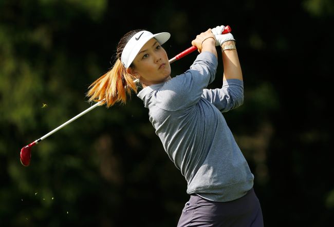 <YONHAP PHOTO-0104> SYLVANIA, OH - JULY 18: Michelle Wie watches her tee shot on the 18th hole during the second round of the Marathon Classic presented by Owens Corning and O-I at Highland Meadows Golf Club on July 18, 2014 in Sylvania, Ohio. Gregory Shamus/Getty Images/AFP== FOR NEWSPAPERS, INTERNET, TELCOS & TELEVISION USE ONLY ==../2014-07-19 04:49:07/ <저작권자 ⓒ 1980-2014 ㈜연합뉴스. 무단 전재 재배포 금지.>
Michelle Wie   AFP-Yonhap