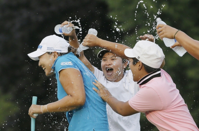 Korea’s Lee Mi-rim is doused with water after winning the Meijer LPGA Classic on Sunday.   AP-Yonhap