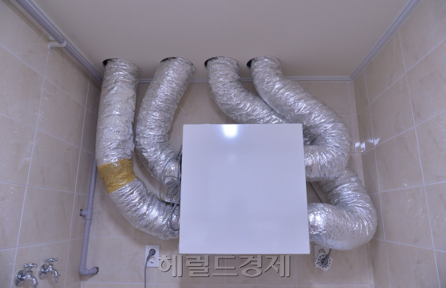 파주 패시브하우스.<br />이상섭 기자. babtong@heraldcorp.com
파주 패시브하우스.
이상섭 기자. babtong@heraldcorp.com