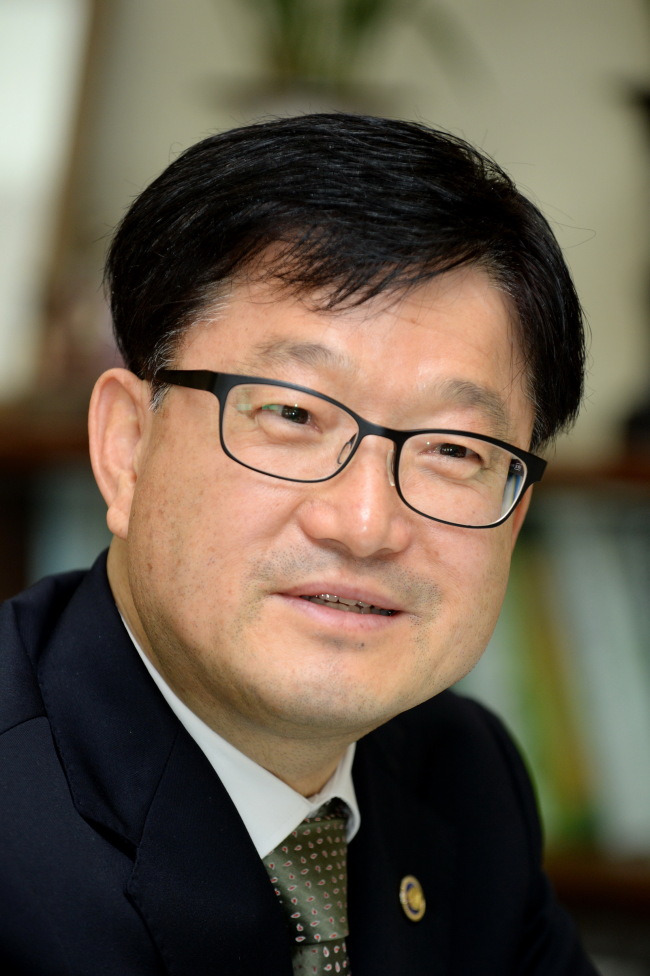 Shin Won-sop, minister of the Korea Forest Service.   Korea Forest Service