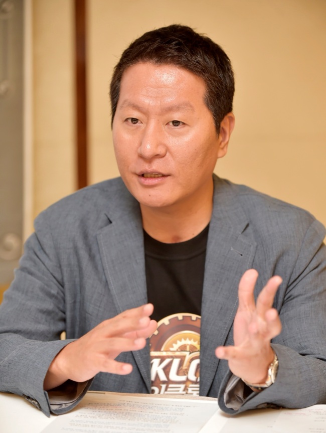 Young Toys CEO Han Chan-hee speaks to the press at a Seoul hotel on Aug. 18.   Young Toys
Young Toys CEO Han Chan-hee speaks to the press at a Seoul hotel on Aug. 18.