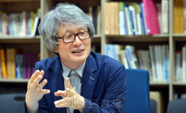 송인호 서울학연구소장<br />김명섭 기자 msiron@heraldcorp.com
송인호 서울학연구소장
김명섭 기자 msiron@heraldcorp.com
송인호 서울학연구소장
김명섭 기자 msiron@heraldcorp.com