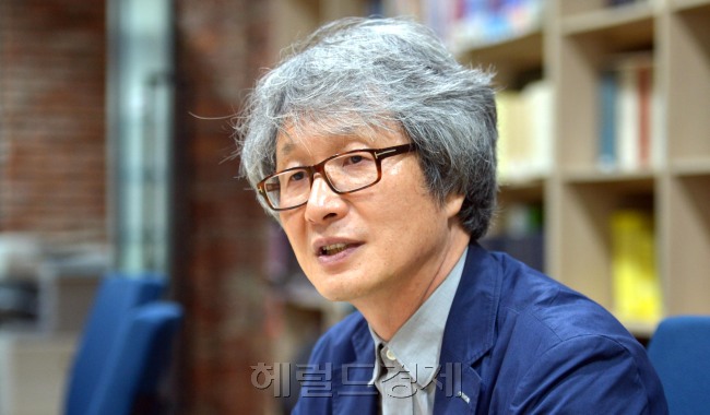 송인호 서울학연구소장<br />김명섭 기자 msiron@heraldcorp.com
송인호 서울학연구소장
김명섭 기자 msiron@heraldcorp.com
송인호 서울학연구소장
김명섭 기자 msiron@heraldcorp.com