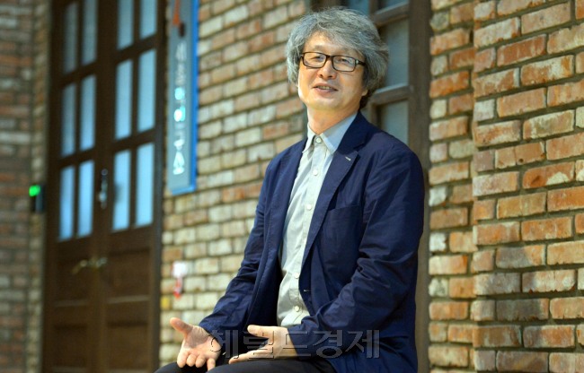 송인호 서울학연구소장<br />김명섭 기자 msiron@heraldcorp.com
송인호 서울학연구소장
김명섭 기자 msiron@heraldcorp.com
송인호 서울학연구소장
김명섭 기자 msiron@heraldcorp.com
