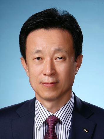 KB Card CEO Kim Duk-soo
