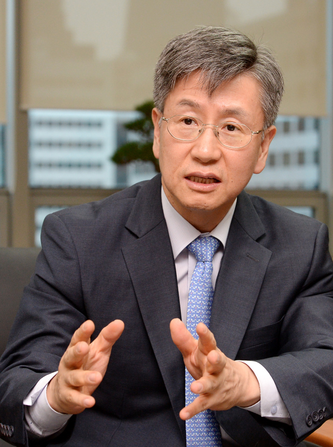 Kim Yeong-rin, president of the Financial Security Agency.   Ahn Hoon/The Korea Herald