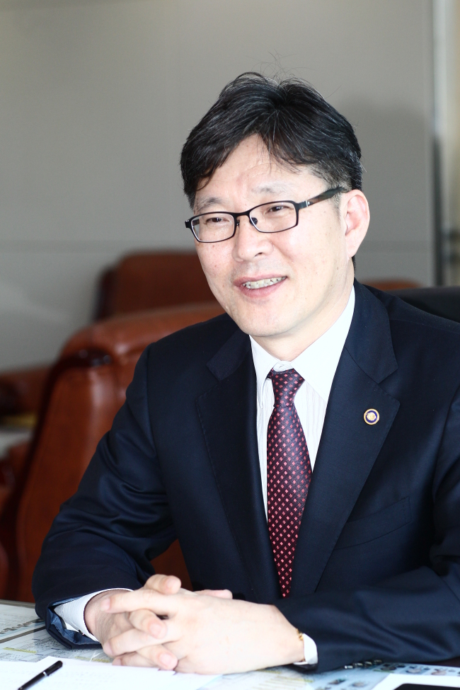Yeo In-hong
Yeo In-hong
Yeo In-hong