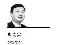 <데스크 칼럼-박승윤> 실패한 기업총수의 ‘영웅전’