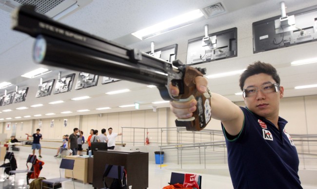 Three-time Olympic shooting champion Jin Jong-oh   Yonhap