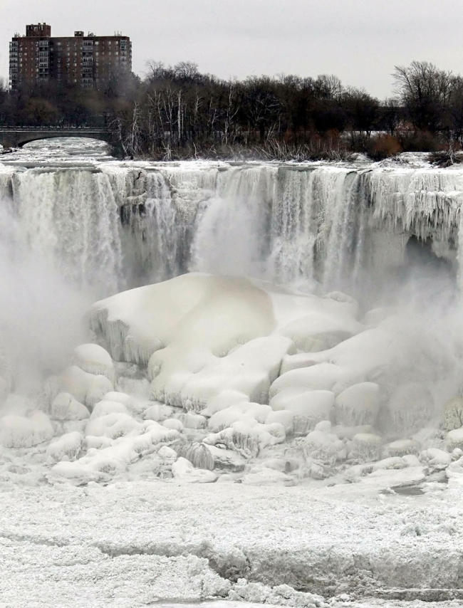The Niagara Falls in New York begins to thaw after a polar vortex in January.   AP-Yonhap