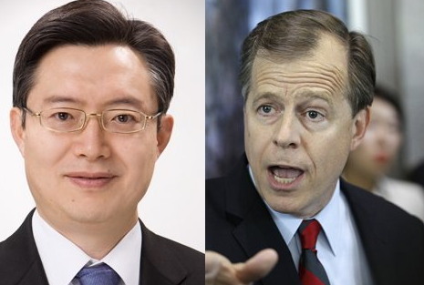 (Left) Hwang Joon-kook, special representative for Korean Peninsula peace and security affairs and Glyn Davies, the U.S. envoy on North Korean policy (Yonhap