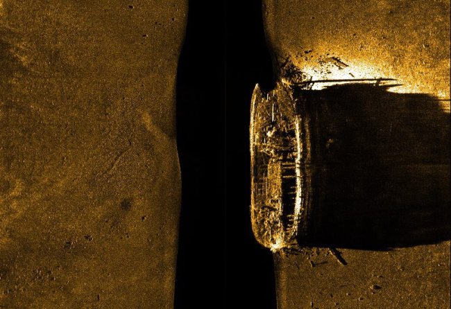 This image released by Parks Canada shows a side-scan sonar image of a ship on the sea floor in northern Canada.   AP-Yonhap