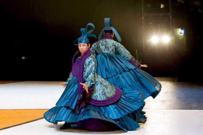 A scene from the National Theater of Korea’s upcoming dance production, “Tournament.”   National Theater of Korea