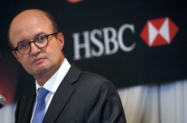 HSBC president and CEO Martin Tricaud presents his view on Korea’s potential in operating a yuan clearing center in Seoul.   HSBC