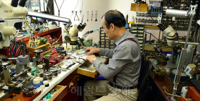 <포토 에세이> 째깍째깍! ‘시간의 추억’을 이젠 접어야만 한다…