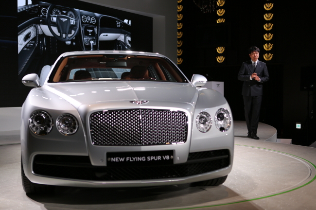 Flying Spur V8.   Bentley Korea
