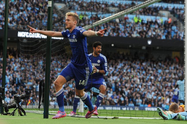 Chelsea’s Andre Schuerrle celebrates his goal on Sunday.   EPA-Yonhap