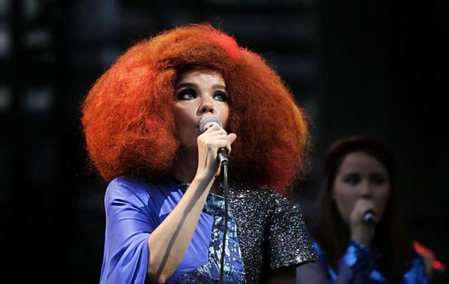 Bjork.    Bjork Offical Facebook