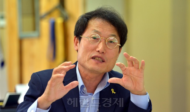 조희연 서울시교육감<br />김명섭 기자 msiron@heraldcorp.com
조희연 서울시교육감
김명섭 기자 msiron@heraldcorp.com
조희연 서울시교육감
김명섭 기자 msiron@heraldcorp.com