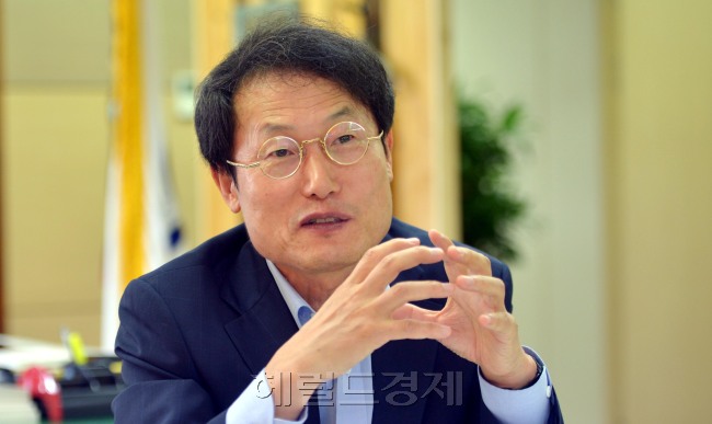 조희연 서울시교육감<br />김명섭 기자 msiron@heraldcorp.com
조희연 서울시교육감
김명섭 기자 msiron@heraldcorp.com