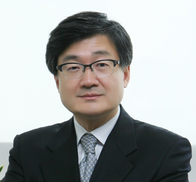 Park No-hyoung, professor at Korea University’s School of Law