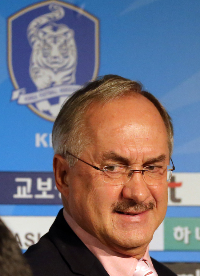Korea head coach Uli Stielike   Yonhap