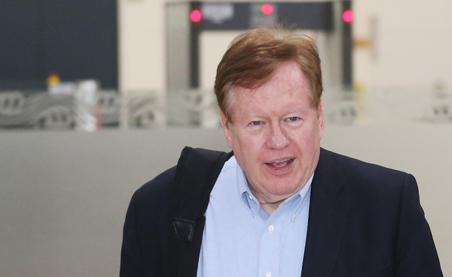 Robert King, the U.S. special envoy on North Korean human rights issues, arrives in Seoul via Gimpo International Airport on Tuesday.   Yonhap