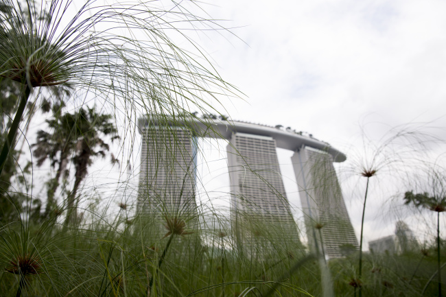 Singapore’s Marina Bay Sands Hotel built by Ssangyong E&C.    Bloomberg